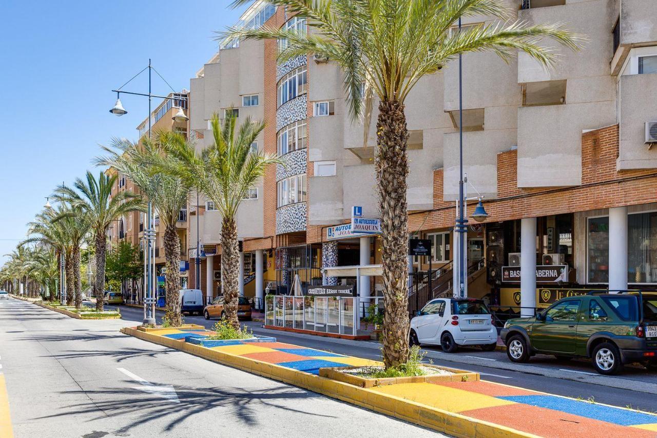 Studio Apartment Santana Habaneras - 18 At Beach With Garage, Pool And Lift Torrevieja Ngoại thất bức ảnh